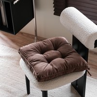 Saari 燈芯絨坐墊